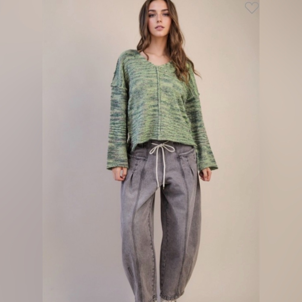 NWT VERY JEANS BARREL STYLE - Picture 2 of 5
